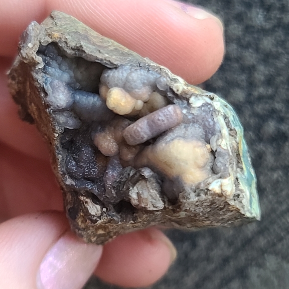 RARE & STUNNING Thumbnail up to Cabinet size 🍇BOTRYOIDAL crystals from Oregon! - Picture 11 of 16